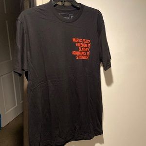 Official 1984 George Orwell Broadway show tshirt size large